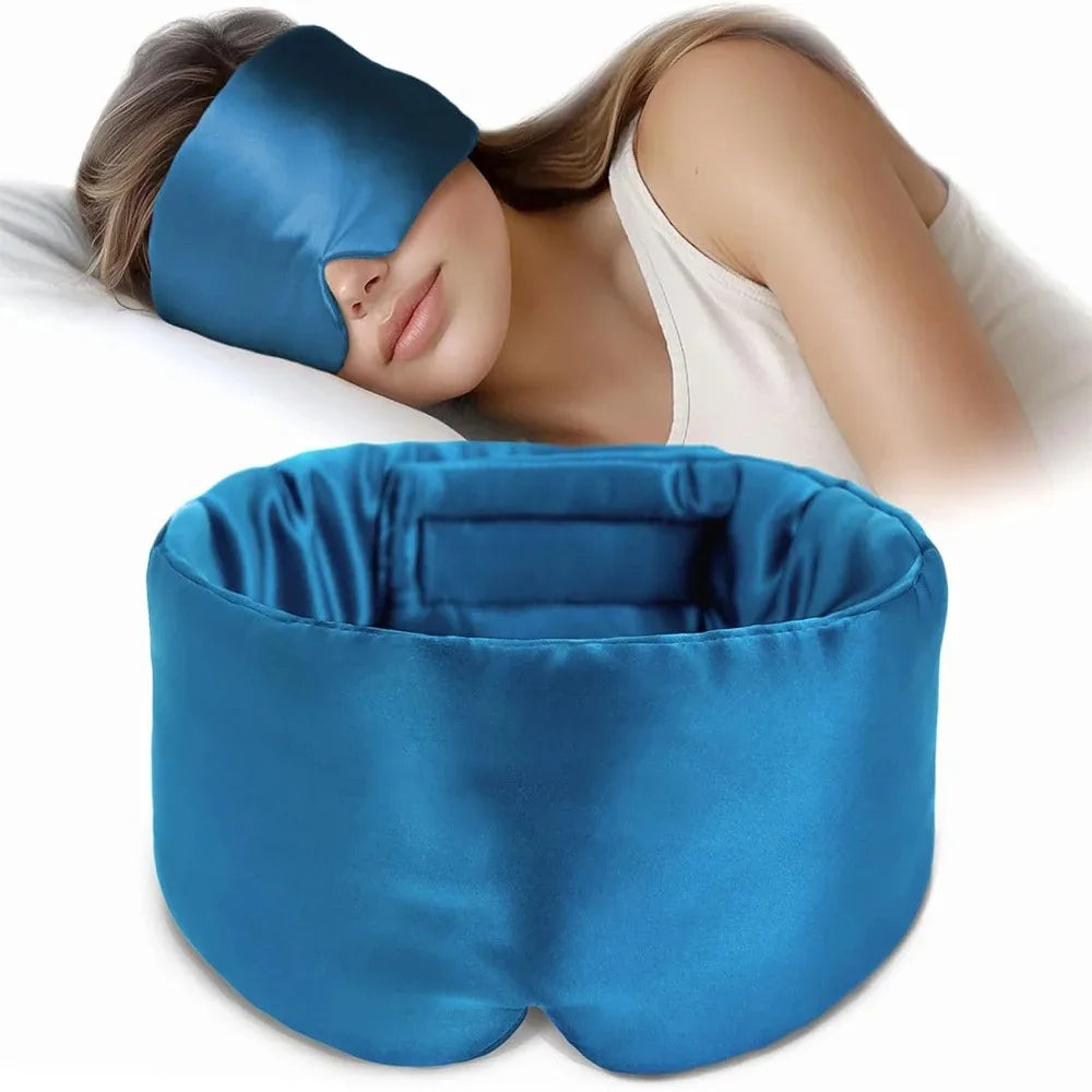 Mascherina per dormire in seta Retta colore blu navy, indossata